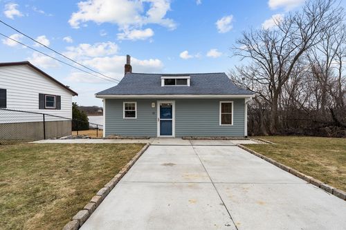 12 Circle Dr, Weymouth, MA, 02188-3147 | Card Image