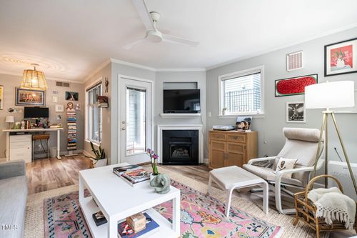 apt-103-1111 Parkridge Ln, Raleigh, NC, 27605-3225 | Card Image