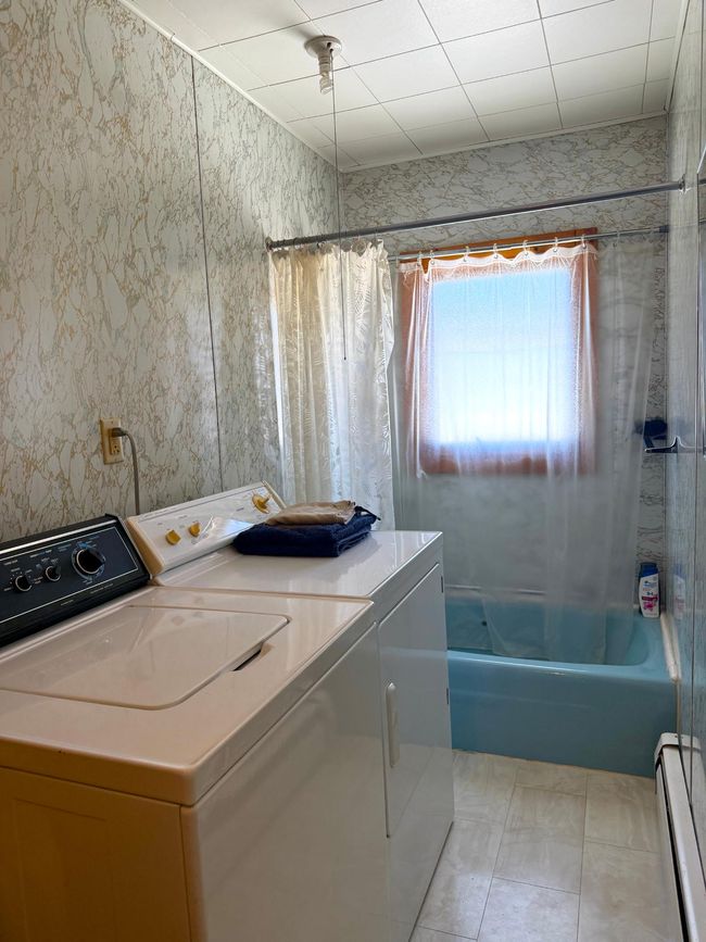 806 Rockland Rd, House other with 2 bedrooms, 1 bathrooms and 2 parking in Ontonagon MI | Image 12