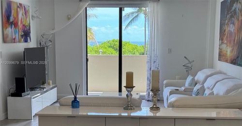 220-1623 Collins Ave, Miami Beach, FL, 33139-3143 | Card Image