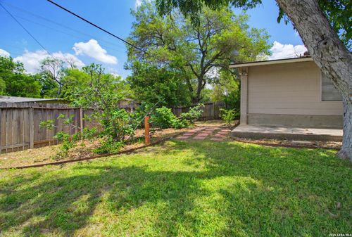 2125 E Lawndale Dr, San Antonio, TX, 78209-2047 | Card Image