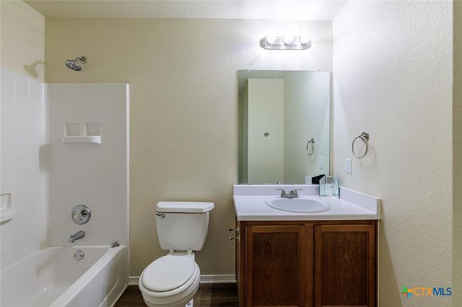 downstairs bathroom | Image 10
