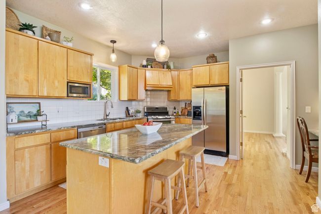 2032 Spring Oaks Dr, House other with 5 bedrooms, 4 bathrooms and 3 parking in Springville UT | Image 9