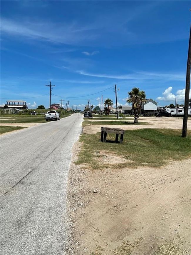 Over 200 feet of road frontage | Image 13