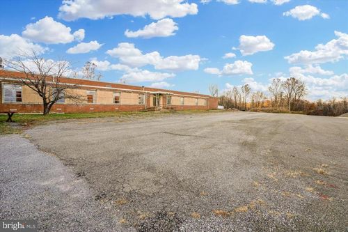 b-1-113 Aileen Rd, FLINT HILL, VA, 22627-1801 | Card Image