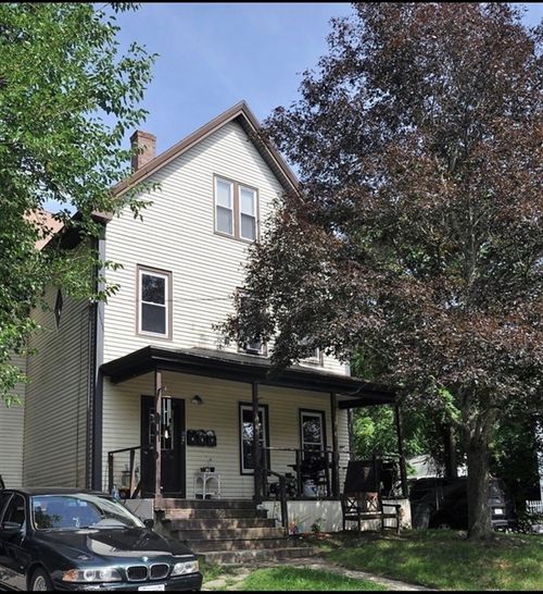 35 Cambridge St, Middleboro, MA, 02346-2662 | Card Image