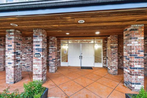 104-1390 Martin St, White Rock, BC, V4B3W5 | Card Image