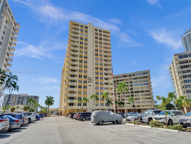 1702 - 1833 S Ocean Dr, Condo with 2 bedrooms, 2 bathrooms and null parking in Hallandale Beach FL | Image 66