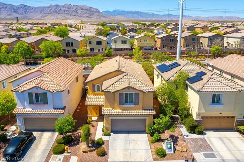 7741 Donner Peak St, Las Vegas, NV, 89166-5082 | Card Image