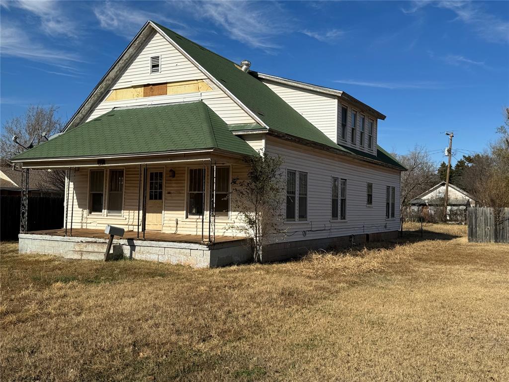 South St, Cordell, OK 73632