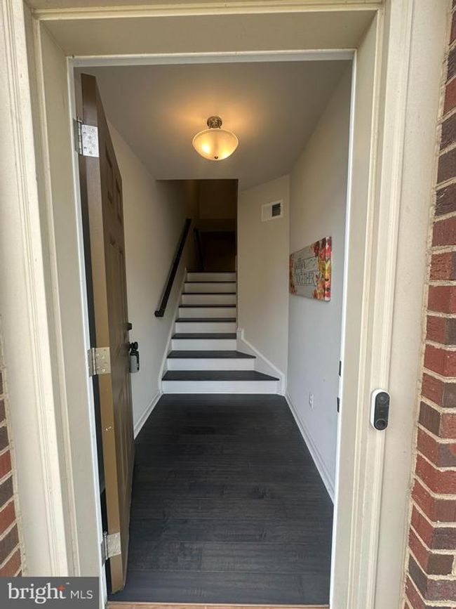 10402 Steeplechase Run Ln, Townhouse with 3 bedrooms, 4 bathrooms and null parking in MANASSAS VA | Image 5