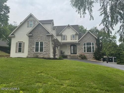 9 Crestmont Cir, Bloomsburg, PA, 17815-7706 | Card Image