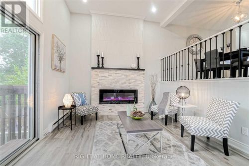73-7251 Copenhagen Rd, Mississauga, ON, L5N2H6 | Card Image
