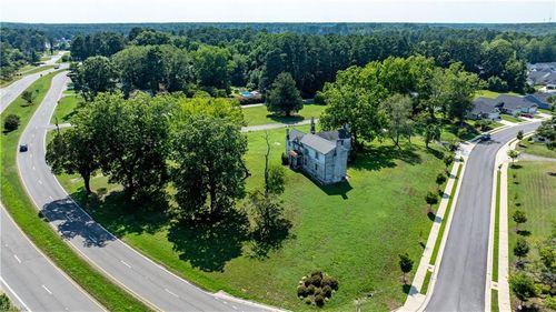 7260 Main St, Gloucester, VA, 23061-5128 | Card Image