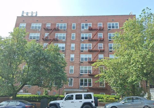 6a-5730 Mosholu Ave, Bronx, NY, 10471-2225 | Card Image