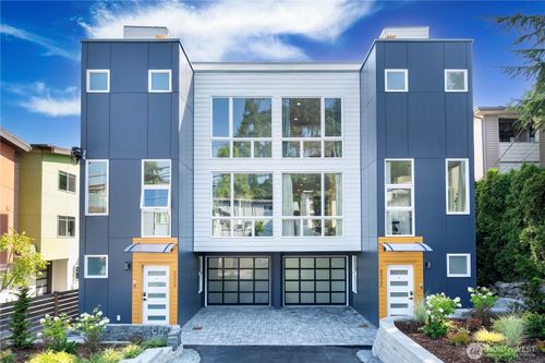 8524 23rd Ave Ne, Seattle, WA, 98115-3309 | Card Image