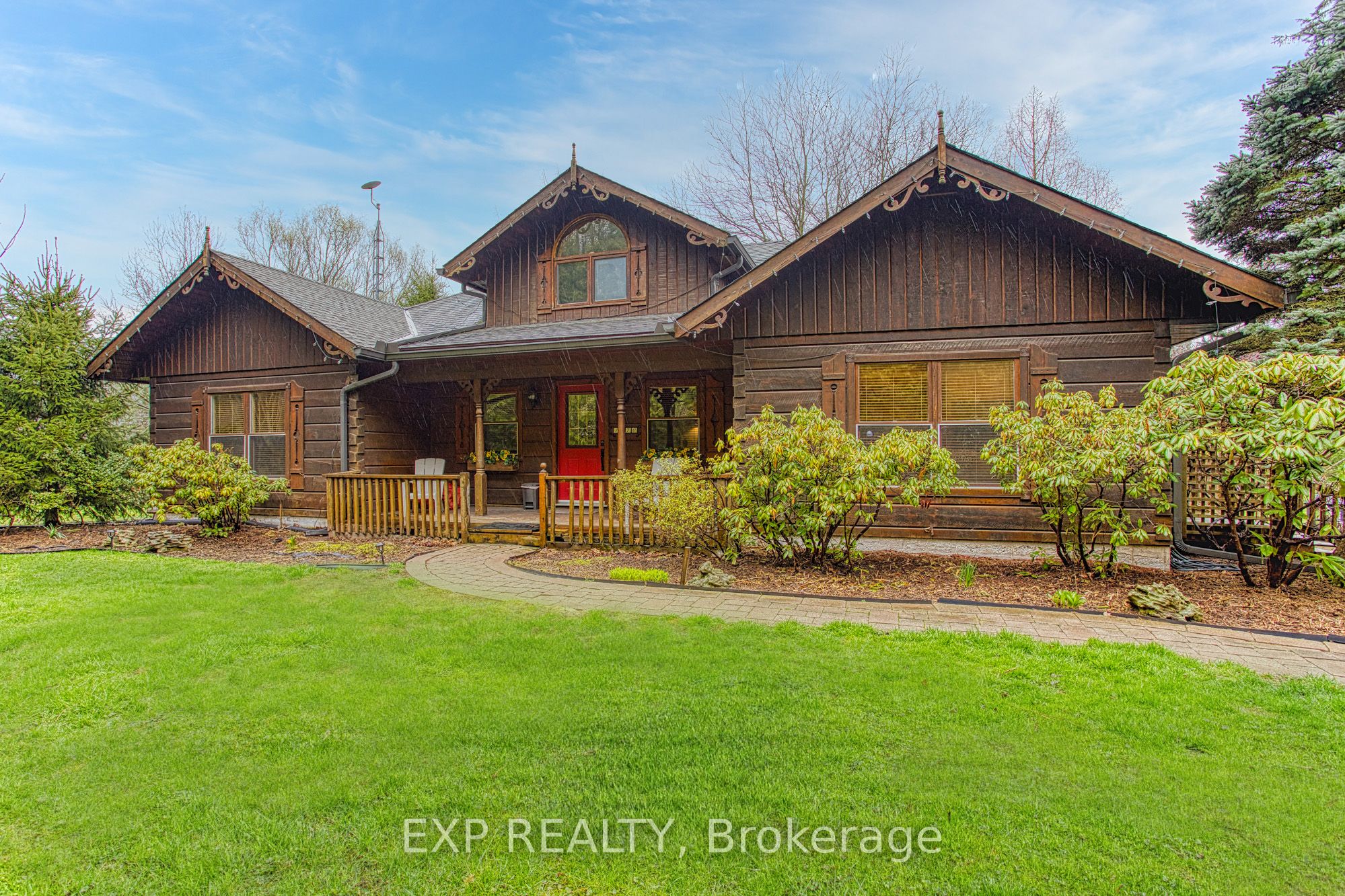 Residential in Thorold