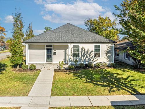 1701 Thomas St, Gretna, LA, 70053-5730 | Card Image