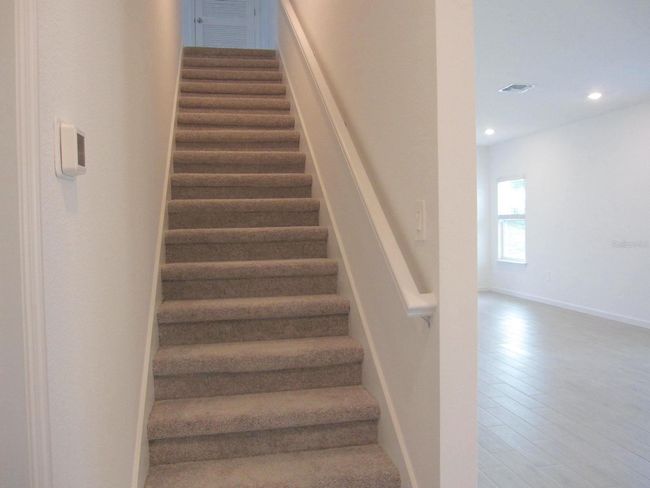 Stairway to bonus room | Image 34