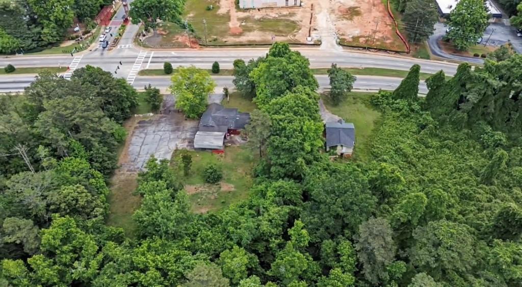945 S Hairston Rd, Stone Mountain, GA 30088