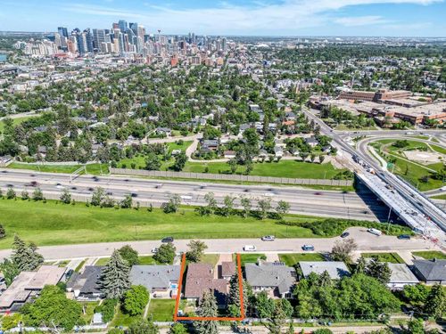 1721 22 St Sw, Calgary, AB, T3C1H4 | Card Image