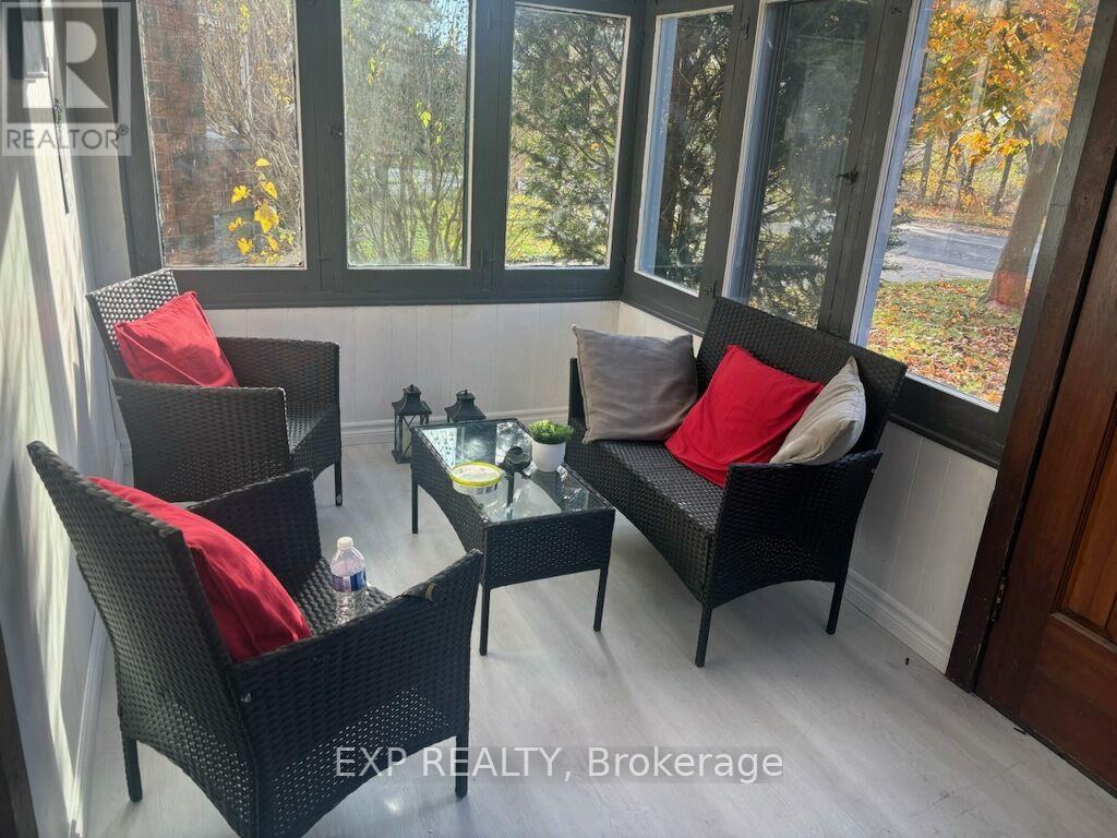Residential in Welland (Welland Downtown) 4