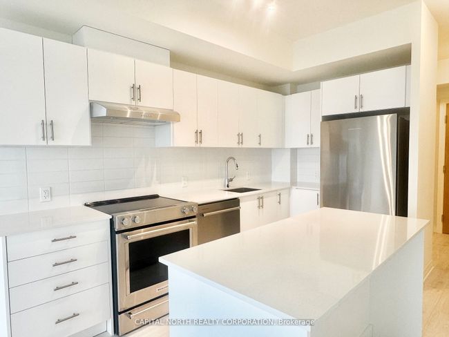 2306 - 8960 Jane St, Condo with 1 bedrooms, 2 bathrooms and 1 parking in Concord ON | Image 9