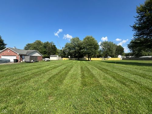 5684 N Vinton Hills Dr, Fairland, IN, 46126-9805 | Card Image