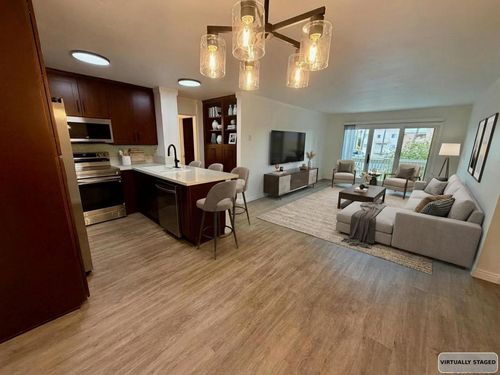 unit-2-211-1885 Diamond St, San Diego, CA, 92109-3346 | Card Image