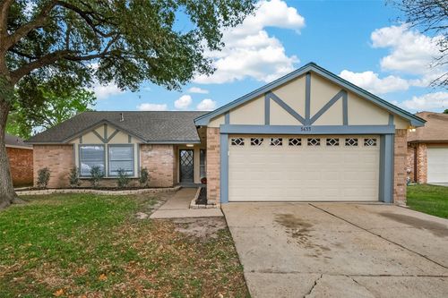 3435 Silverside Dr, Katy, TX, 77449-6104 | Card Image