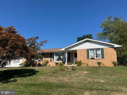 360 Holiday Ln, LEWISTOWN, PA, 17044-1238 | Card Image