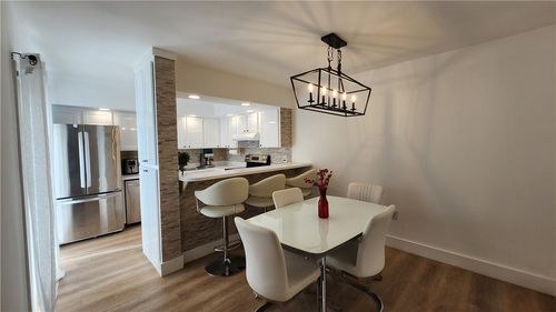 4c-570 N Tropic Ln, VERO BEACH, FL, 32960-6877 | Card Image