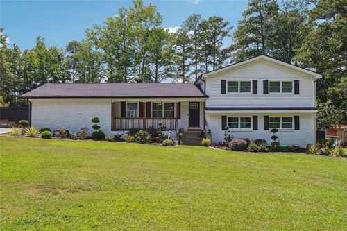 8465 Timberlane Dr, Douglasville, GA, 30134-1084 | Card Image