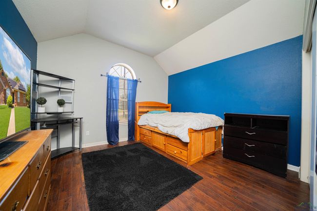 1505 Leach St, House other with 3 bedrooms, 2 bathrooms and null parking in Kilgore TX | Image 6