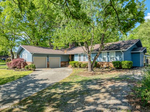 202 Candora Rd, Maryville, TN, 37804-3612 | Card Image