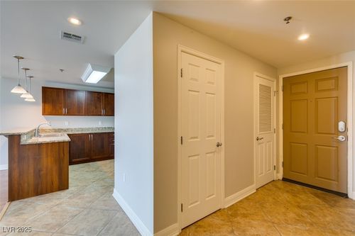 unit-2003-150 Las Vegas Blvd N, Las Vegas, NV, 89101-2950 | Card Image