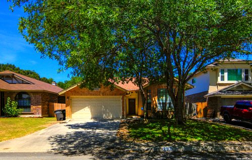 7631 Spanish Wood, San Antonio, TX, 78249-4259 | Card Image