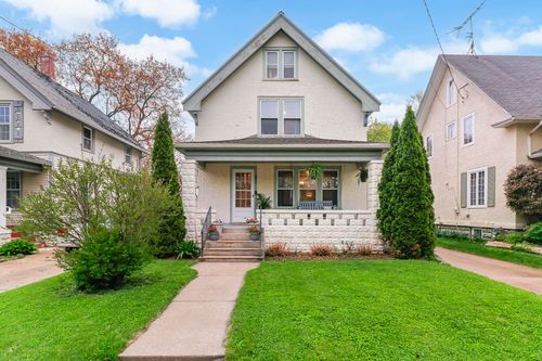 831 Oakland Avenue, WAUKESHA, WI, 53186 | Card Image