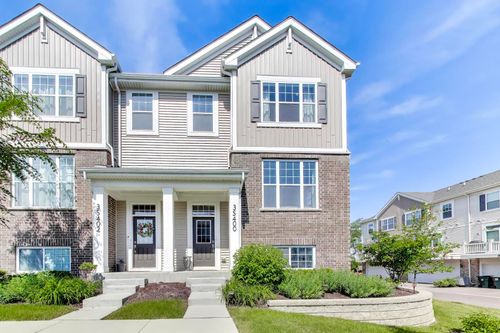 3S400 Wheeler Cir, Warrenville, IL, 60563-1625 | Card Image
