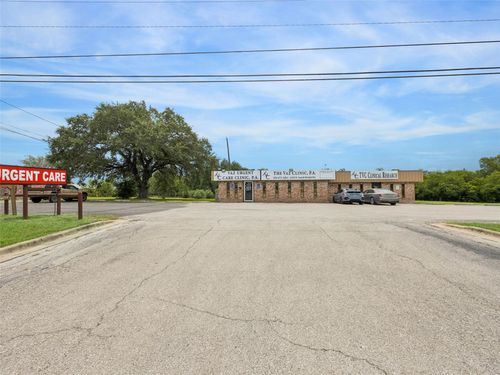1103 N Sarah Dewitt Drive N, Gonzales, TX, 78629 | Card Image
