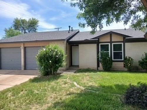 2009 Greenhill Dr, Round Rock, TX, 78664-2242 | Card Image