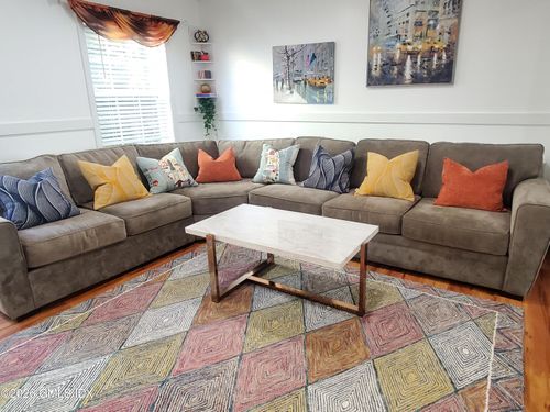 b-92 Valley Rd, Cos Cob, CT, 06807-2210 | Card Image