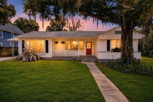 504 E Citrus Ave, EUSTIS, FL, 32726-4154 | Card Image