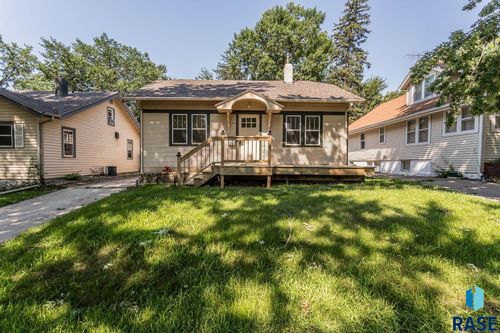 1609 S Norton Ave, Sioux Falls, SD, 57105-1618 | Card Image