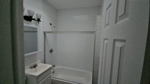 2-7817 Roosevelt Ave, Jackson Heights, NY, 11372-6639 | Card Image
