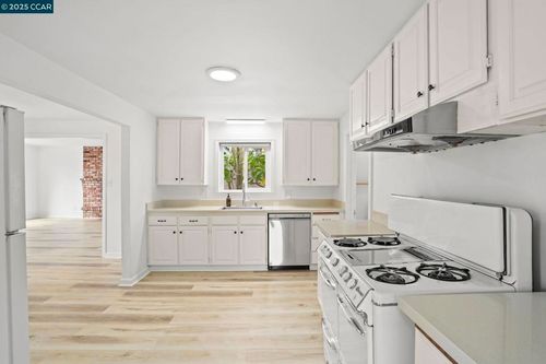 742 La Paloma Rd, El Sobrante, CA, 94803-1738 | Card Image