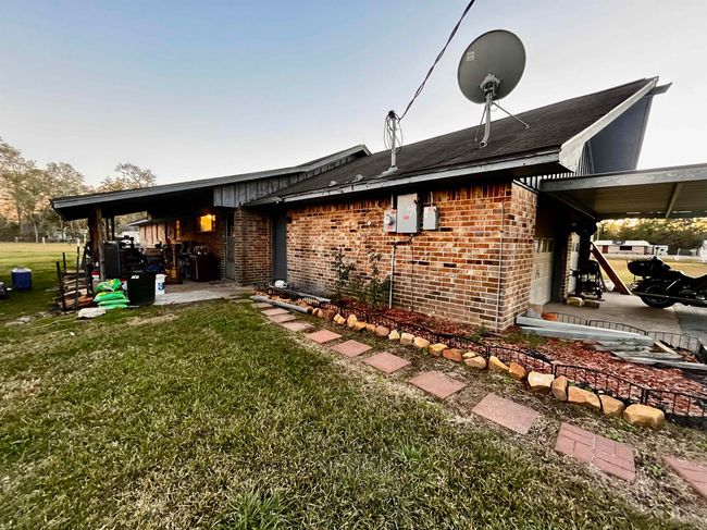 4863 Highway 69 S, House other with 3 bedrooms, 2 bathrooms and null parking in Kountze TX | Image 6