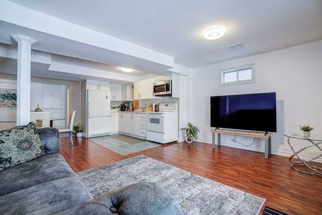 60 Dawlish Ave, House other with 4 bedrooms, 4 bathrooms and 4 parking in Aurora ON | Image 34