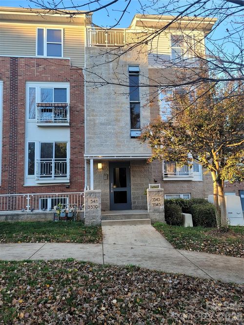 3539 Warp St, Charlotte, NC, 28205-1153 | Card Image