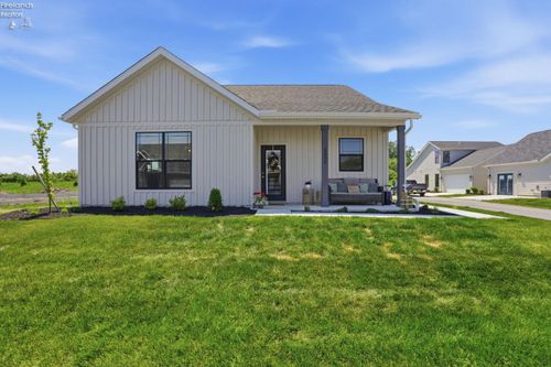 5009 Coventry Cir, Huron, OH, 44839-2341 | Card Image